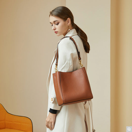 1867 Retro Large-Capacity Bucket Bag – Full Grain Cowhide Leather