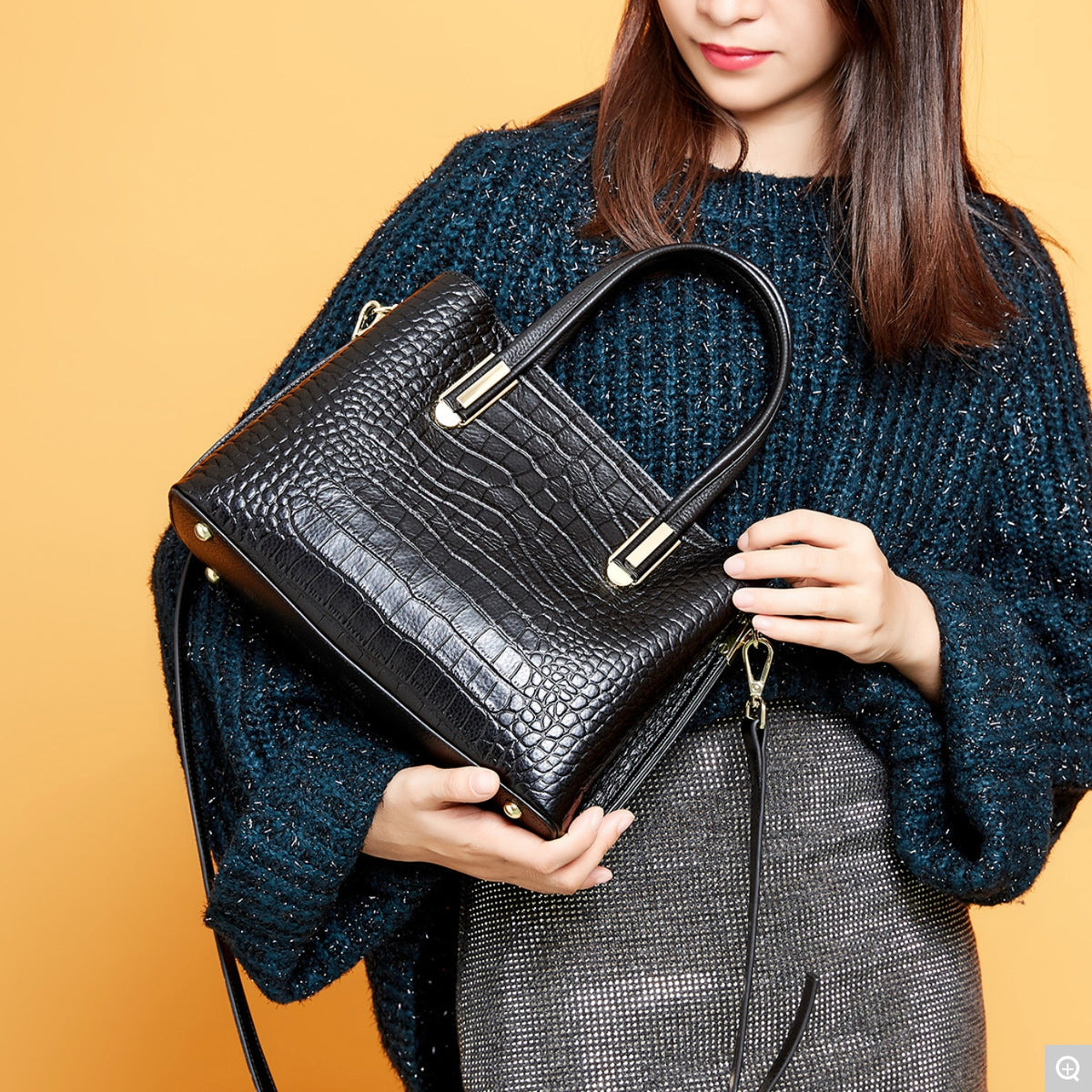 1569 Crocodile-Embossed Shoulder Bag – Full Grain Cowhide Leather
