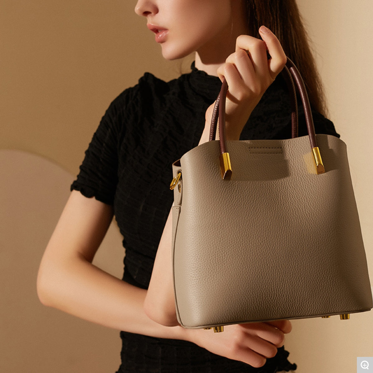 2235 Bucket Bag – Full Grain Cowhide Leather