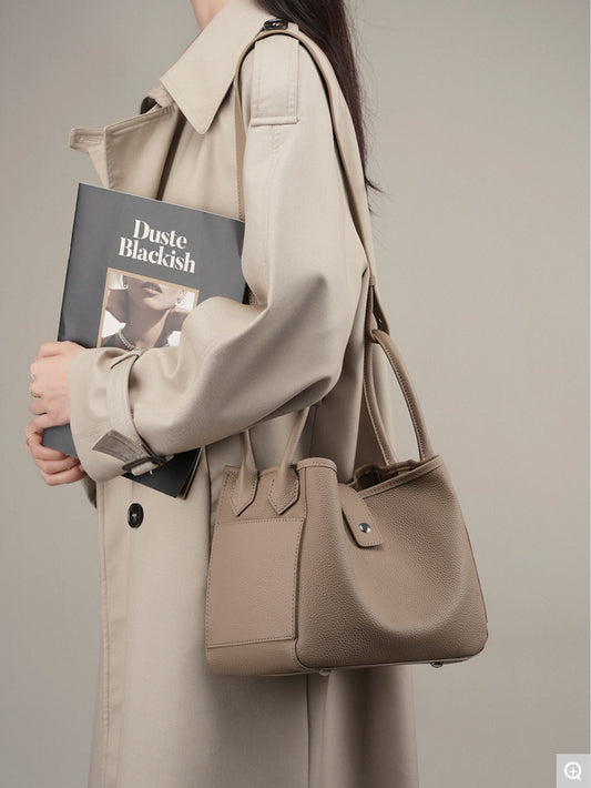 2271 Bucket Bag – Full Grain Cowhide Leather