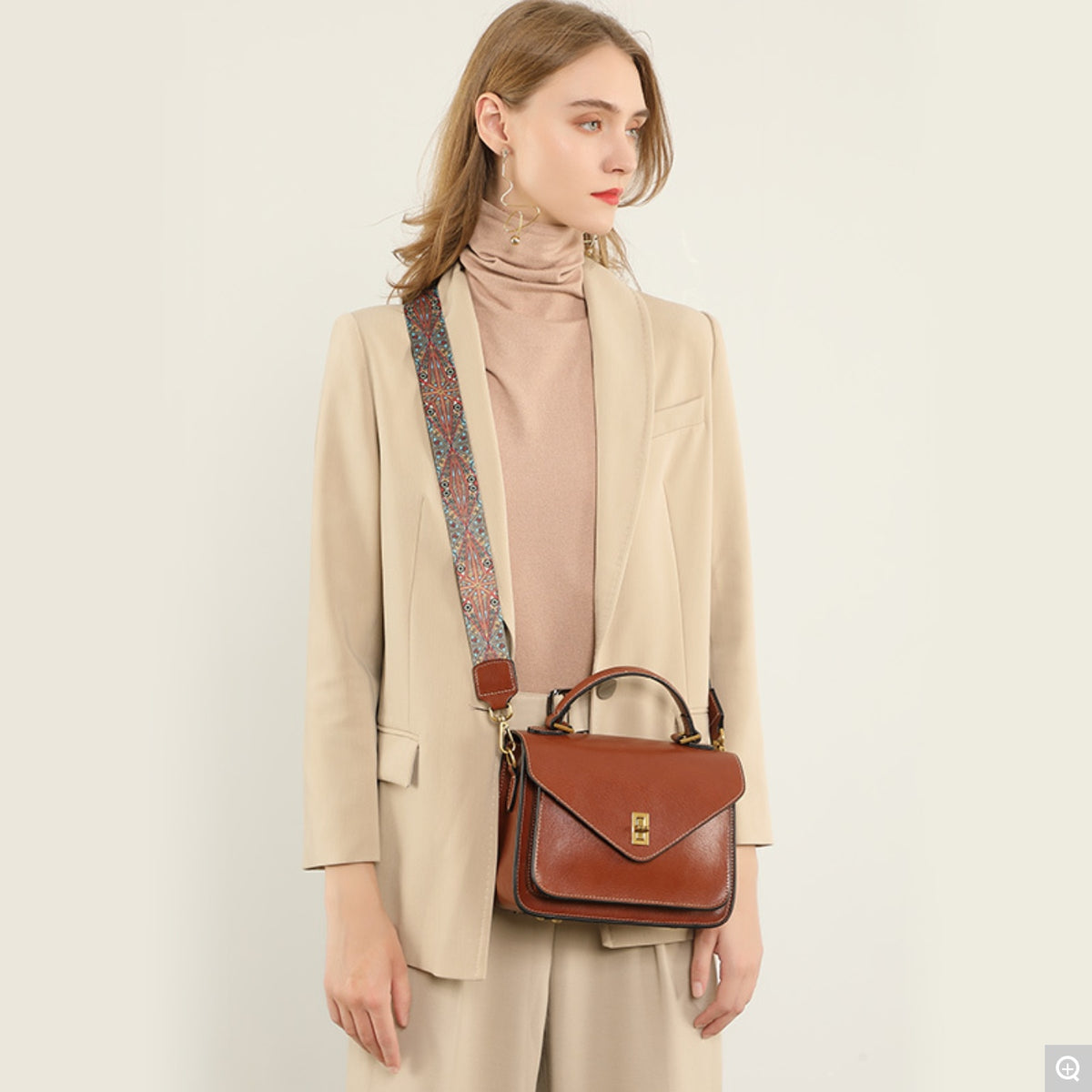 2078 Minimalist Crossbody Bag – Cowhide Leather