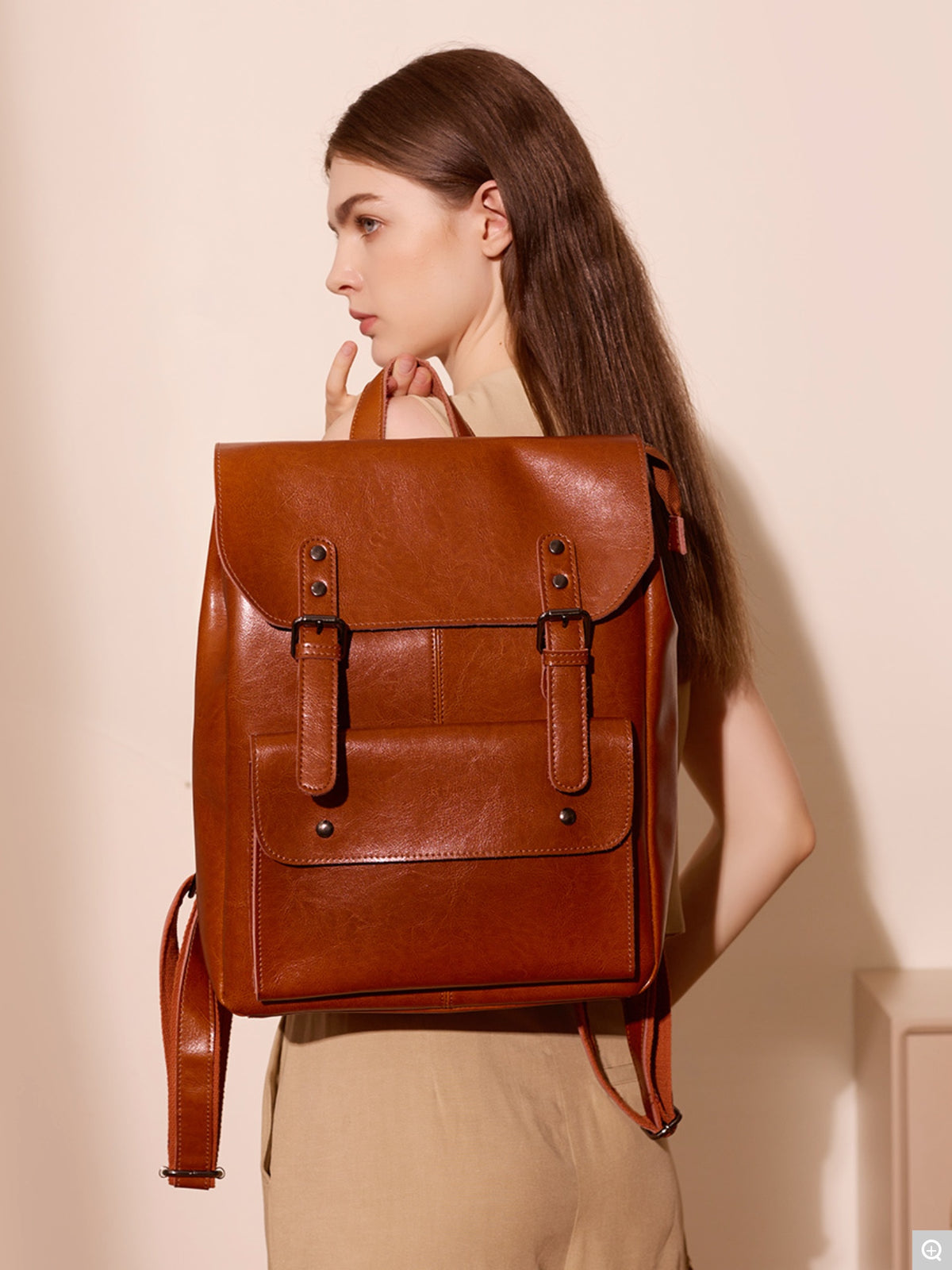 2300 Retro Large-Capacity Backpack – Cowhide Leather