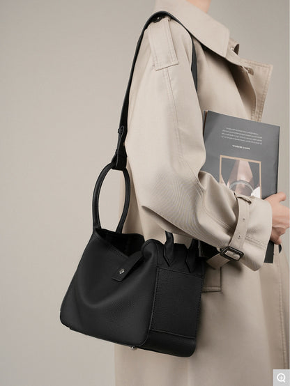 2271 Bucket Bag – Full Grain Cowhide Leather
