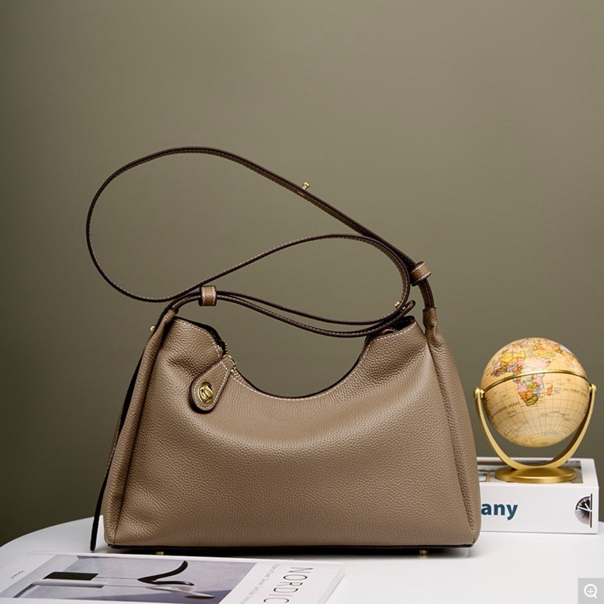 2106 Underarm Bag – Full Grain Cowhide Leather