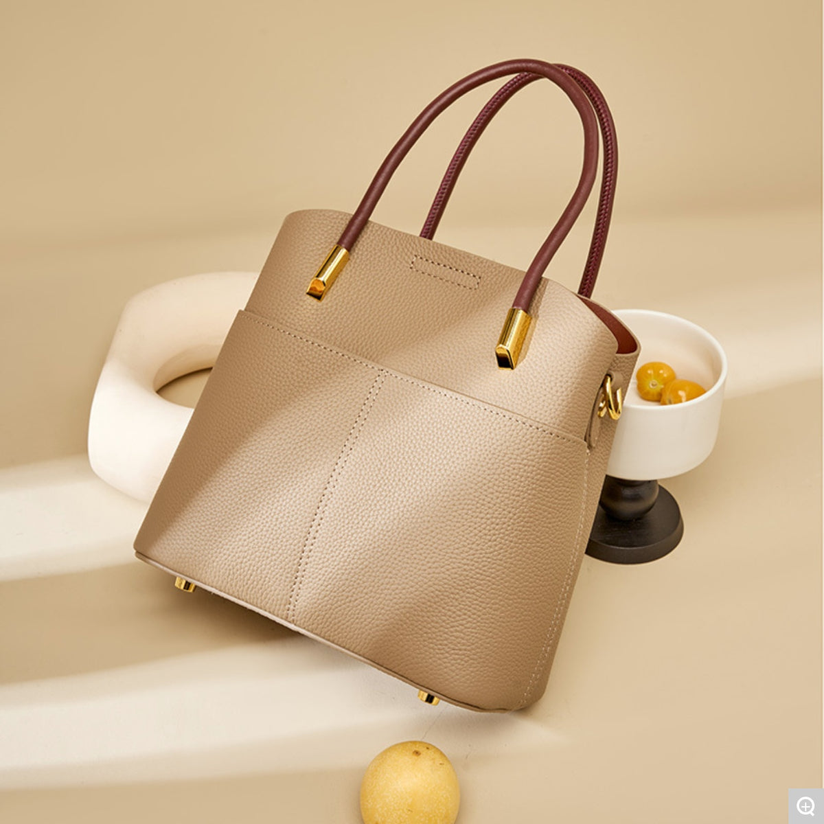 2235 Bucket Bag – Full Grain Cowhide Leather