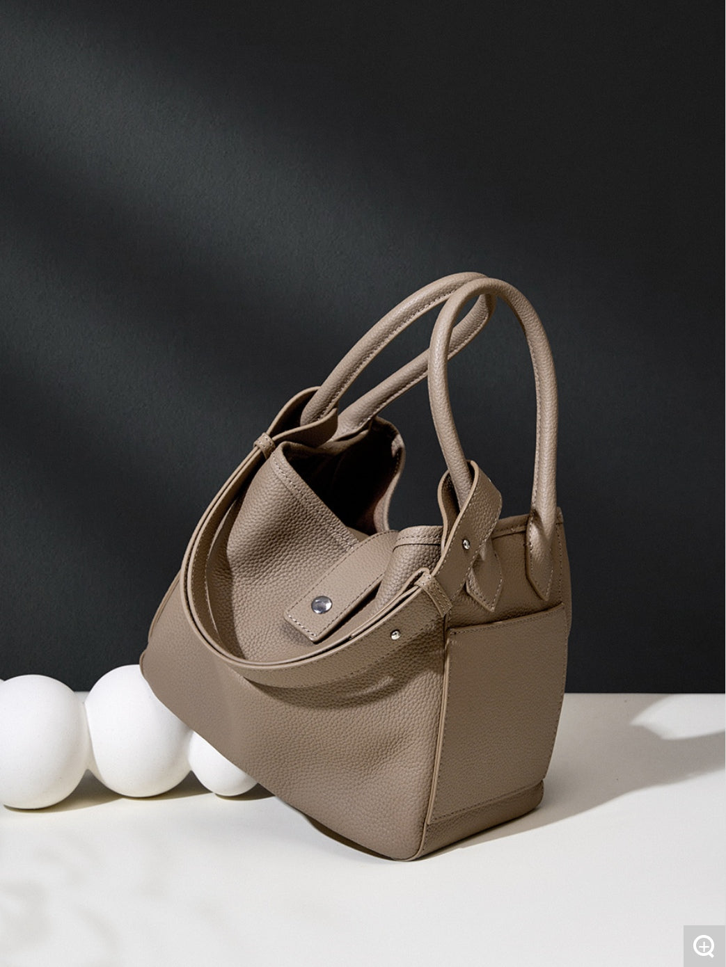 2271 Bucket Bag – Full Grain Cowhide Leather