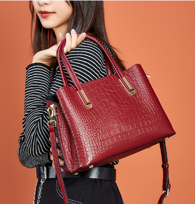 1569 Crocodile-Embossed Shoulder Bag – Full Grain Cowhide Leather