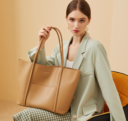 1777 Large-Capacity Tote Bag – Cowhide Leather