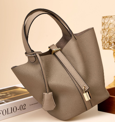 2120 Bucket Bag – Full Grain Cowhide Leather