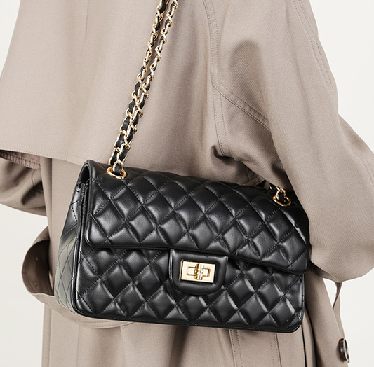 2382 Quilted Chain Mini Box Bag – Full Grain Cowhide Leather