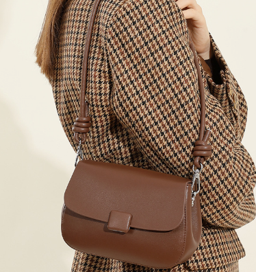 2935 Retro Mini Box Bag – Cowhide Leather