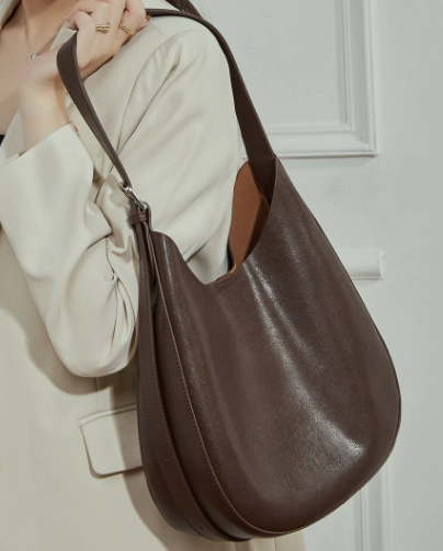 3228 Retro Minimalist Crescent Bag – Cowhide Leather