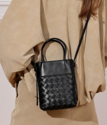 3383 Woven Phone Bag – Sheepskin Leather