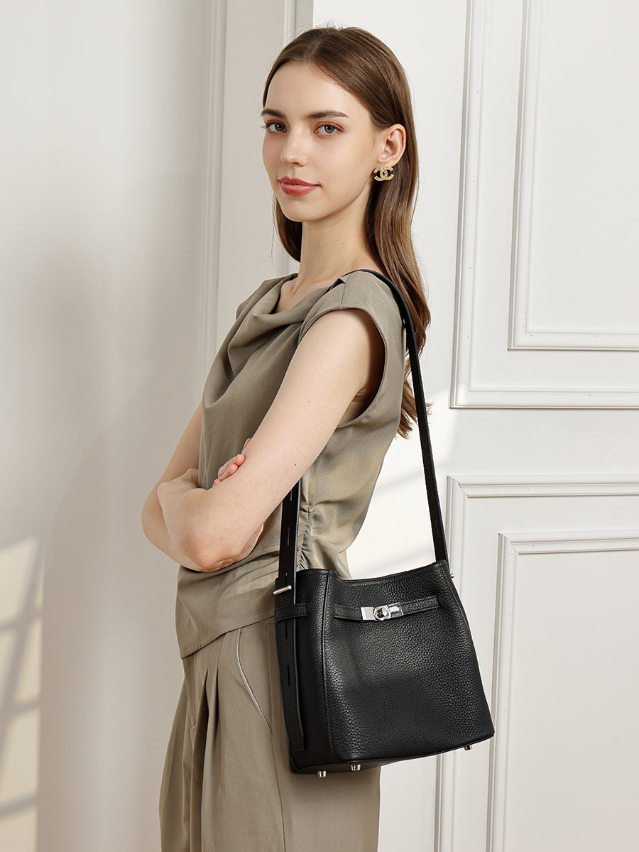 3351 Large-Capacity Bucket Bag – Full Grain Cowhide Leather